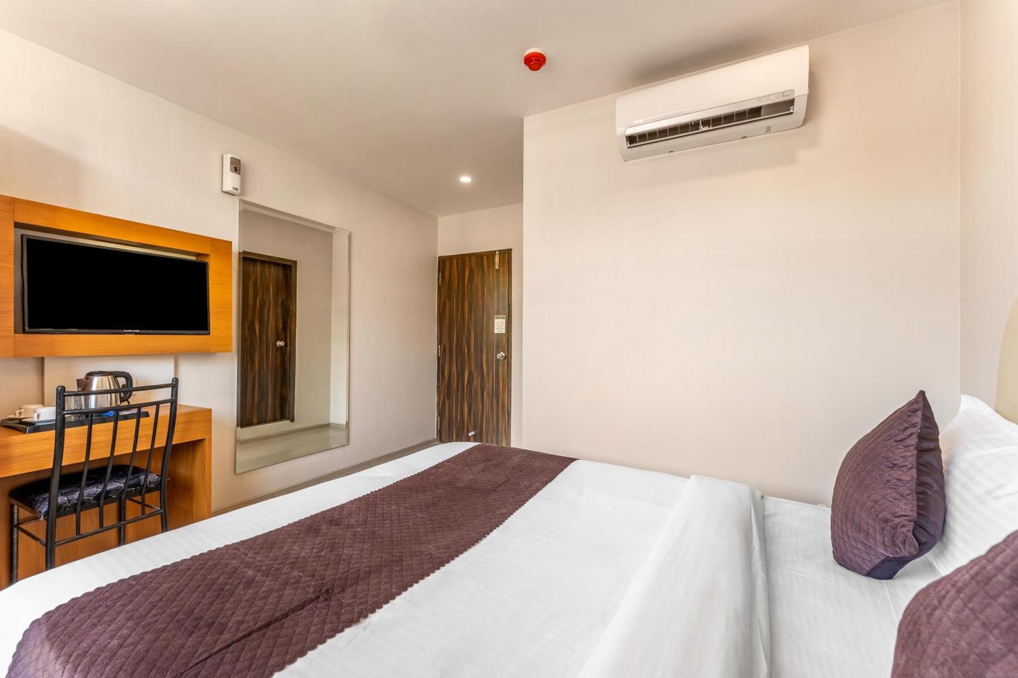 Metropolis Business Hotel Панаджи Экстерьер фото