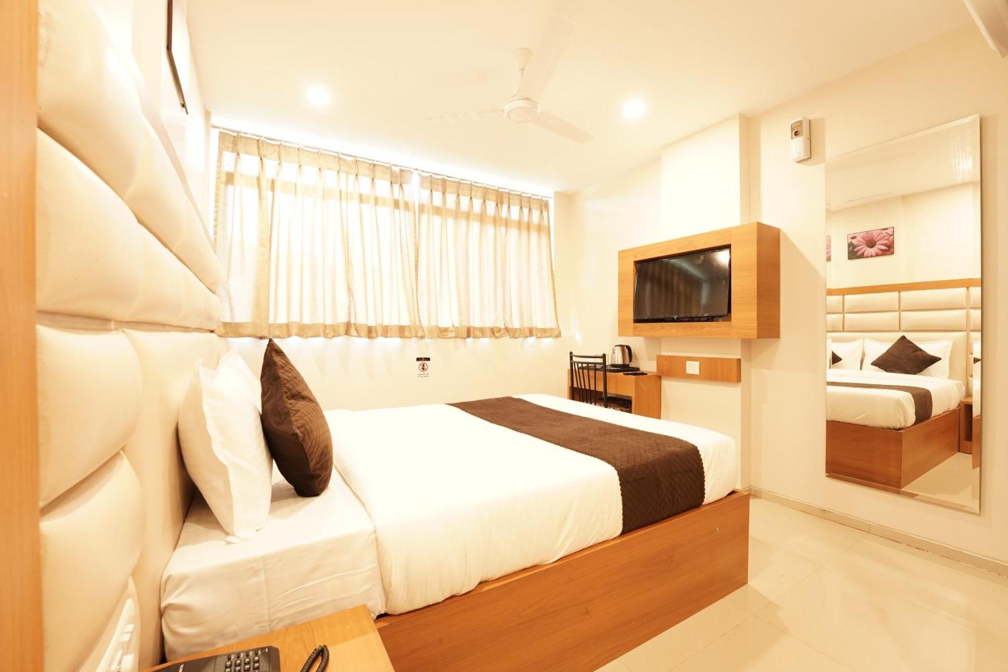 Metropolis Business Hotel Панаджи Экстерьер фото