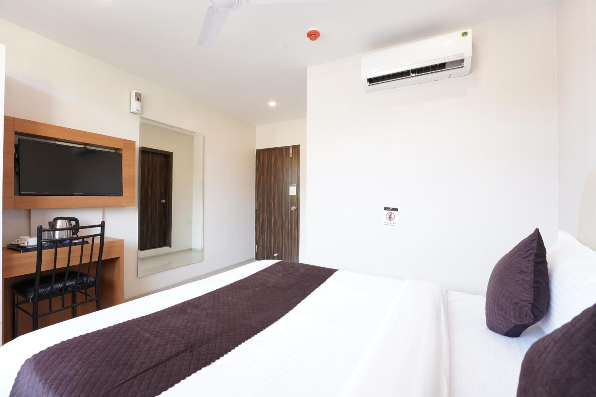 Metropolis Business Hotel Панаджи Экстерьер фото