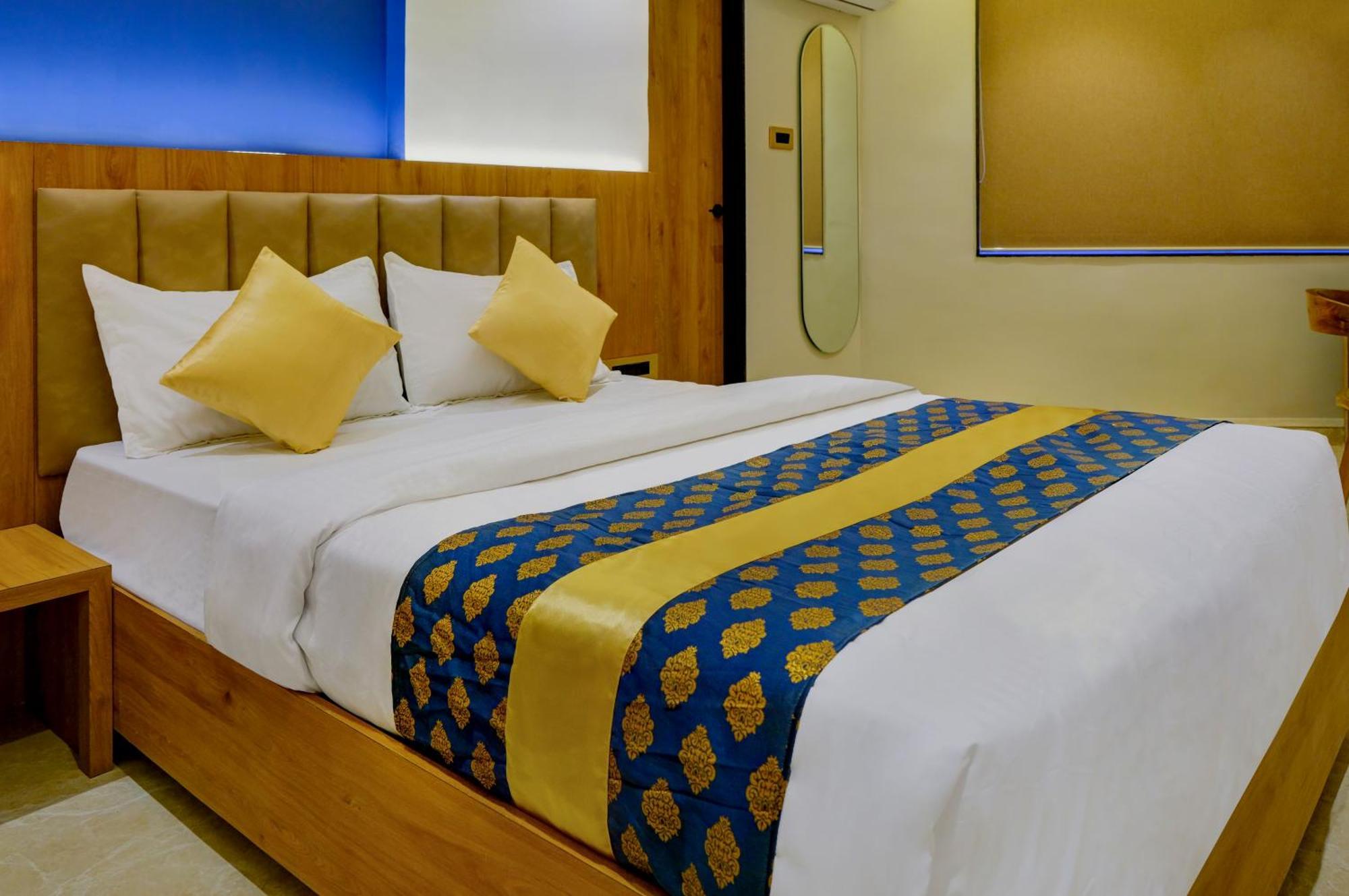 Metropolis Business Hotel Панаджи Экстерьер фото